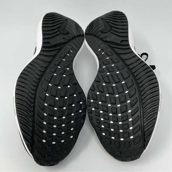 Nike Vomero Zoom X Sneakers NEW! - Picture 7 of 9